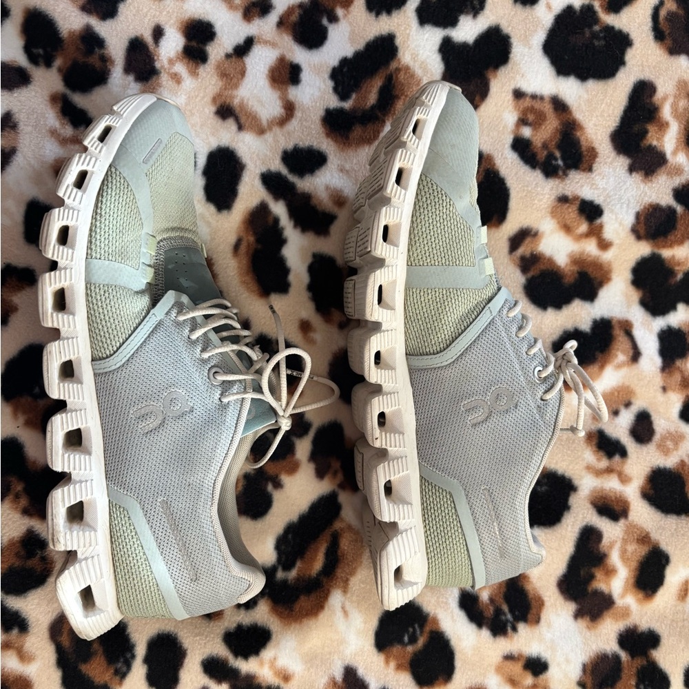 ON Running Light Green Sneakers
